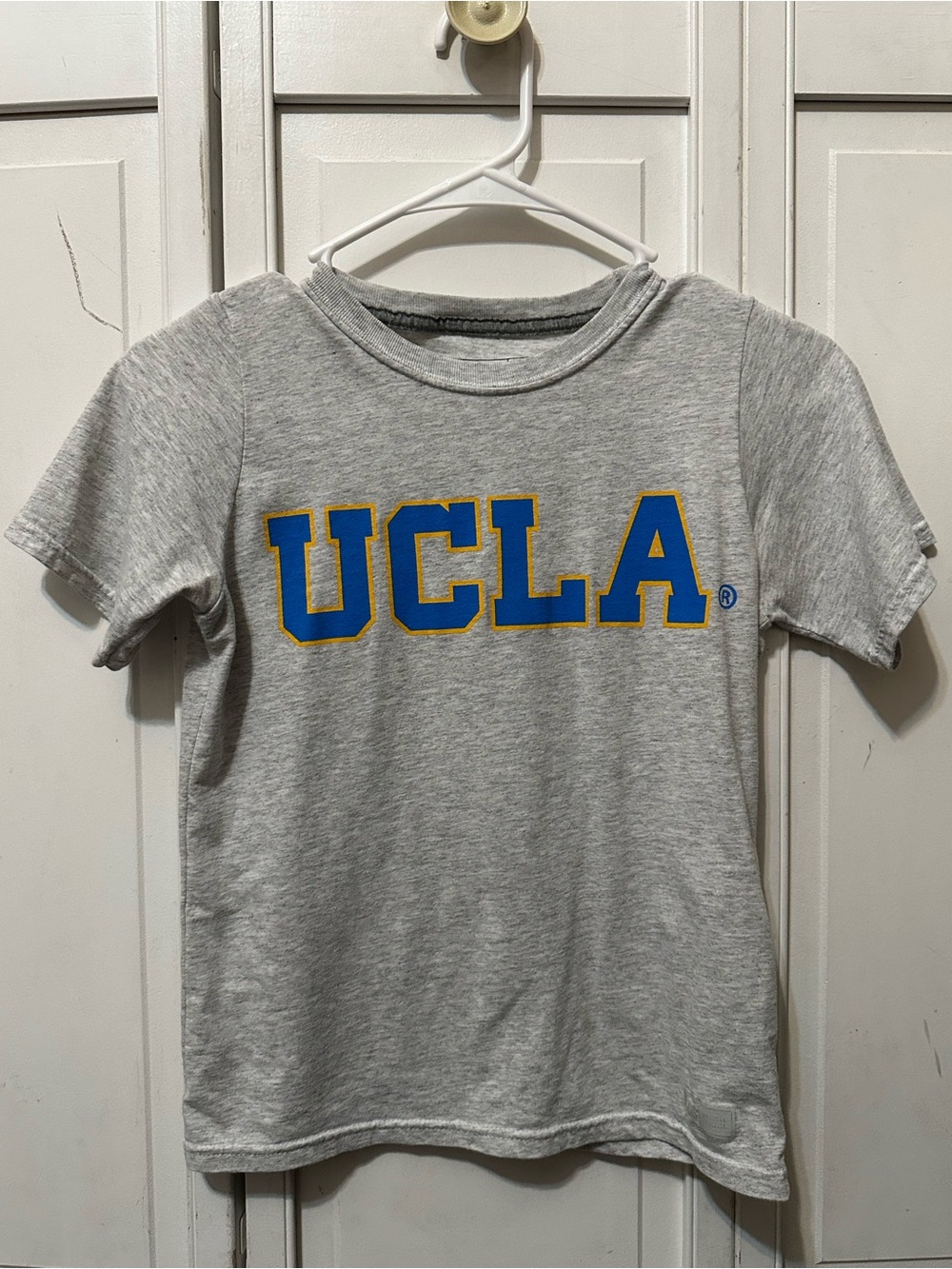 UCLA youth tshirt - Picture 2 of 8